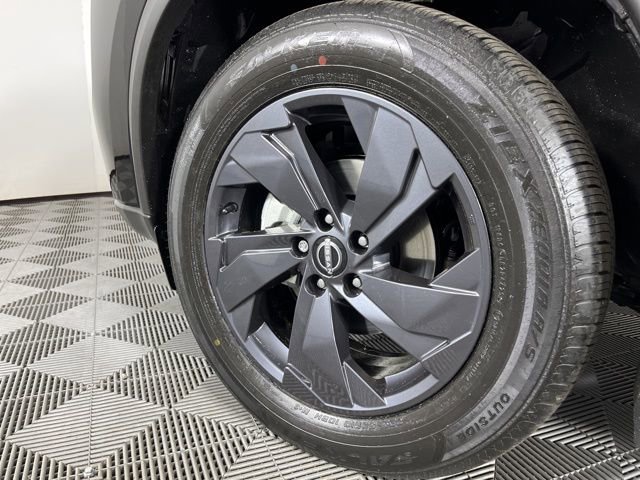 New 2026 Nissan Rogue SV w/ Cold Weather Package image 12