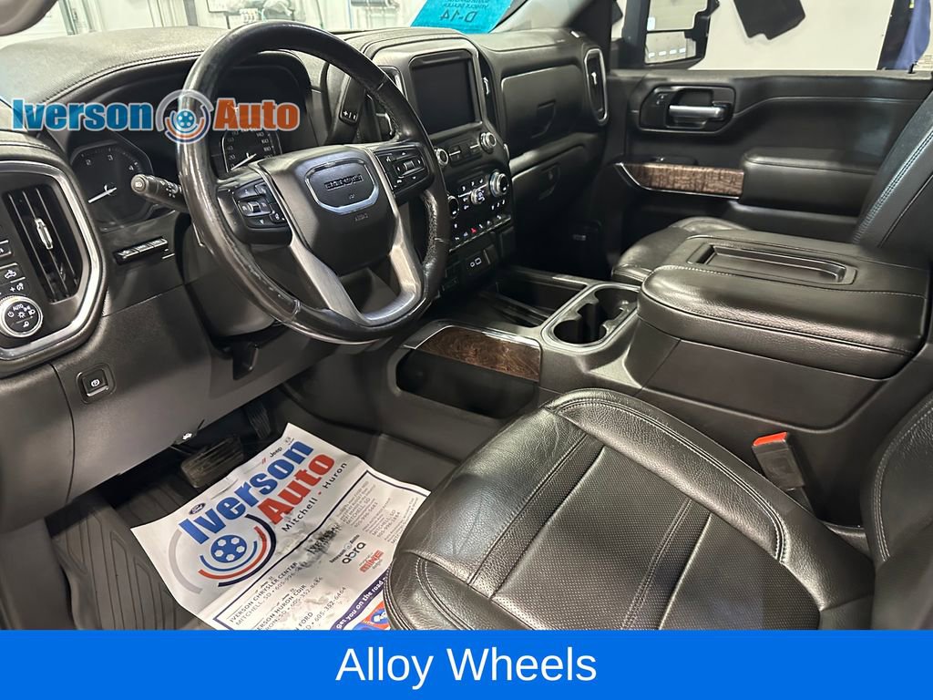 Used 2020 GMC Sierra 2500 Denali w/ Denali Ultimate Package AWD/4WD image 17