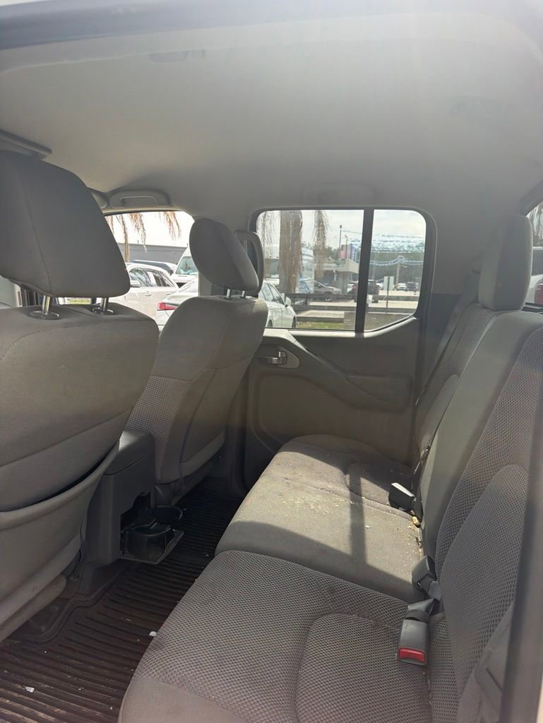Used 2019 Nissan Frontier SV w/ Value Truck Package RWD image 9