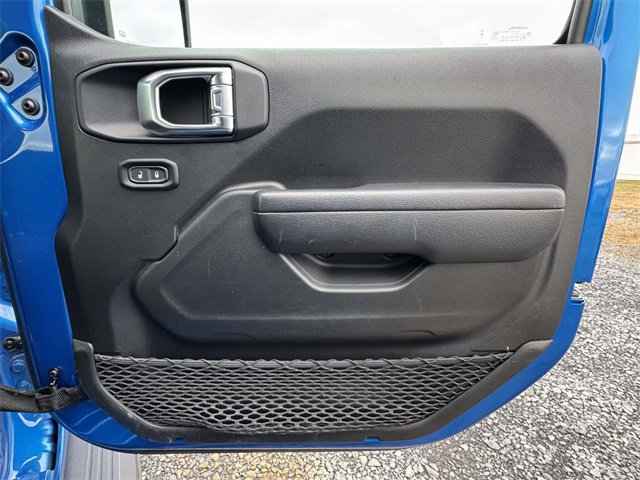 Used 2023 Jeep Gladiator Sport image 14