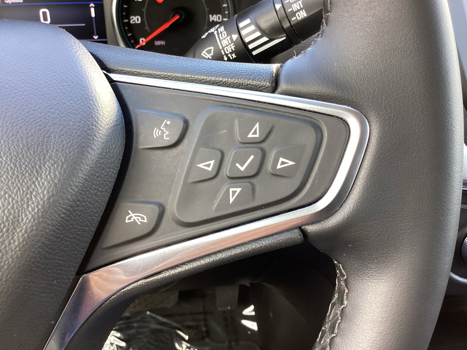 Used 2024 Chevrolet Equinox LT image 20