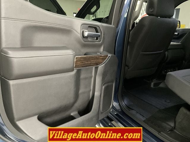 Used 2019 GMC Sierra 1500 SLE w/ X31 Off-Road Package AWD/4WD image 25