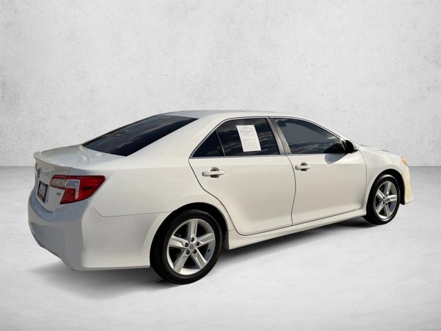 Used 2013 Toyota Camry SE FWD image 5