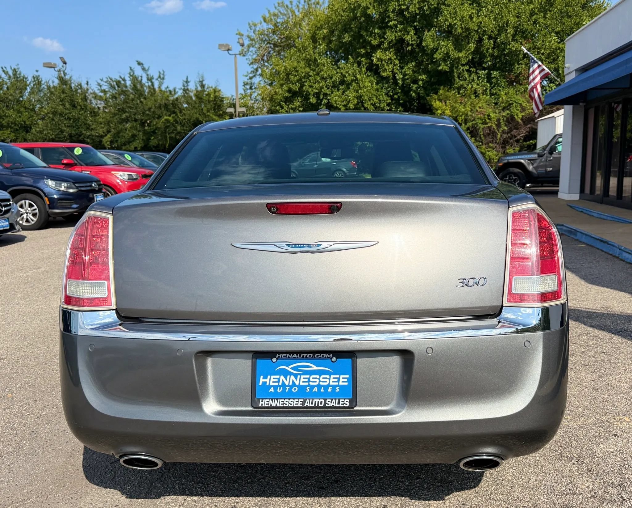 Used 2011 Chrysler 300 Limited RWD image 10