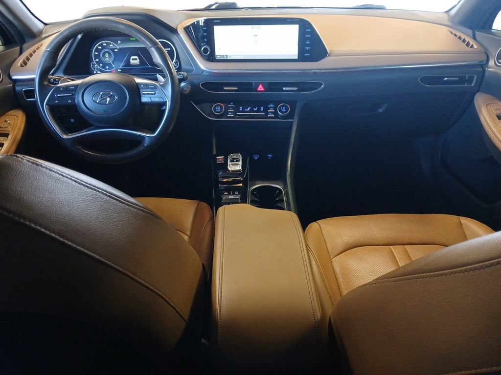 Used 2023 Hyundai Sonata Limited FWD image 2