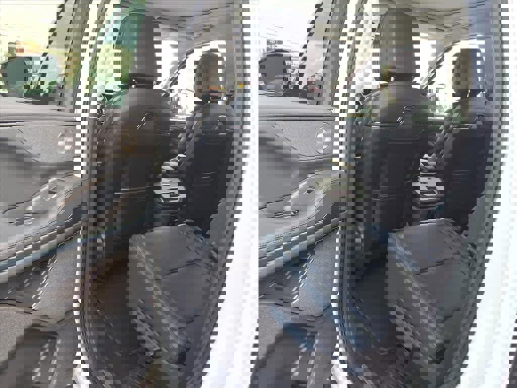 New 2025 Lincoln Navigator Reserve image 12