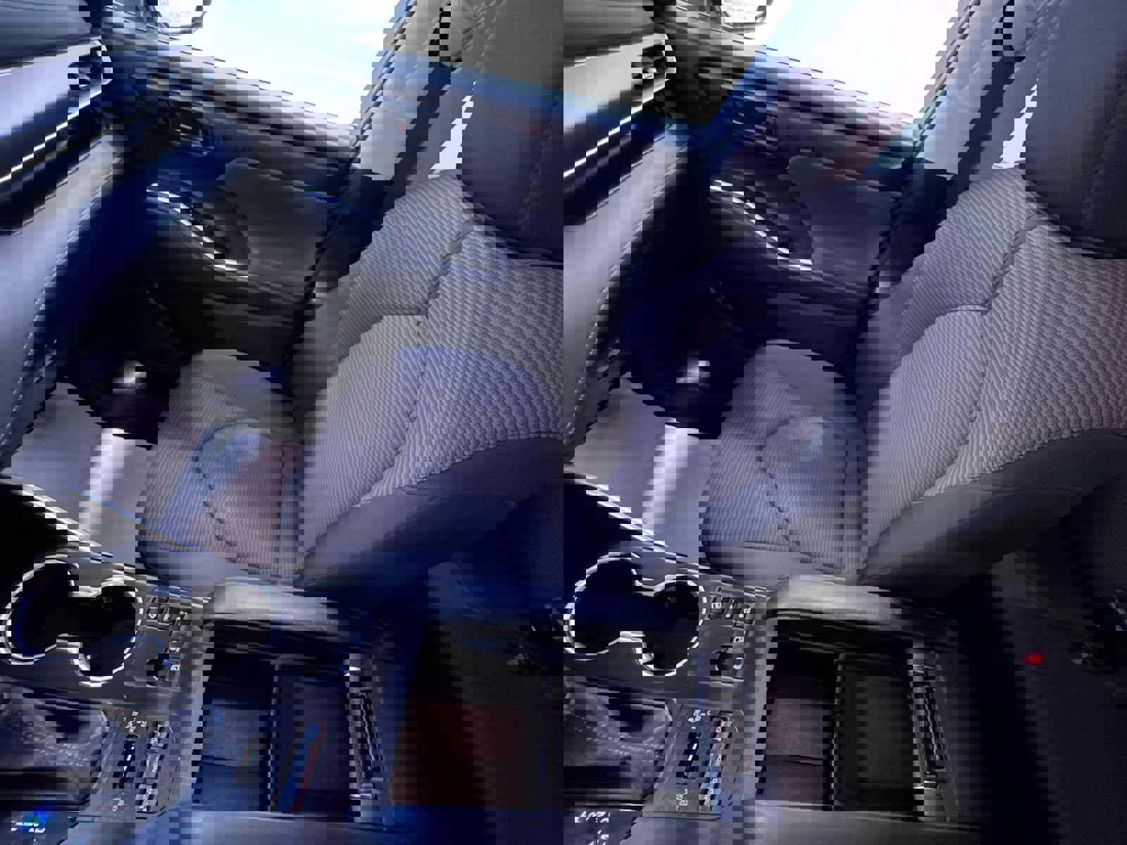 Used 2024 Toyota RAV4 LE image 28