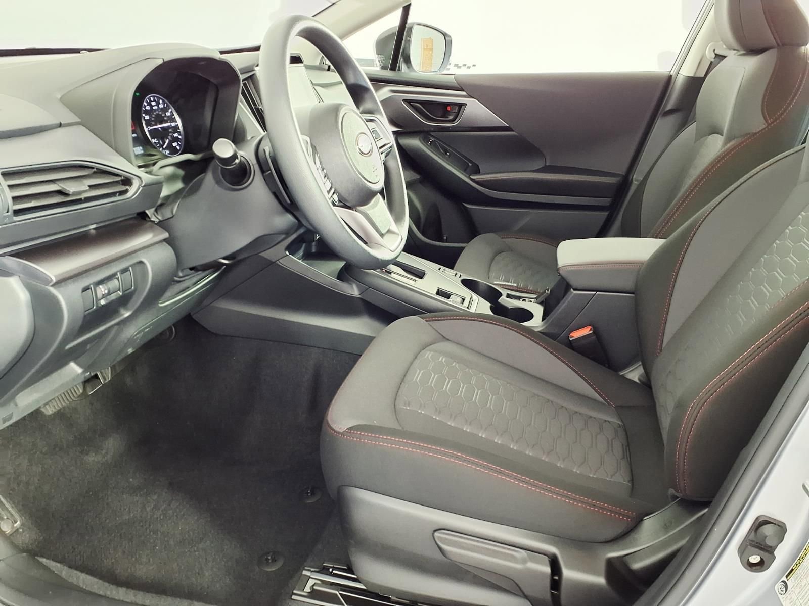 Used 2025 Subaru Impreza 2.0i Sport image 12