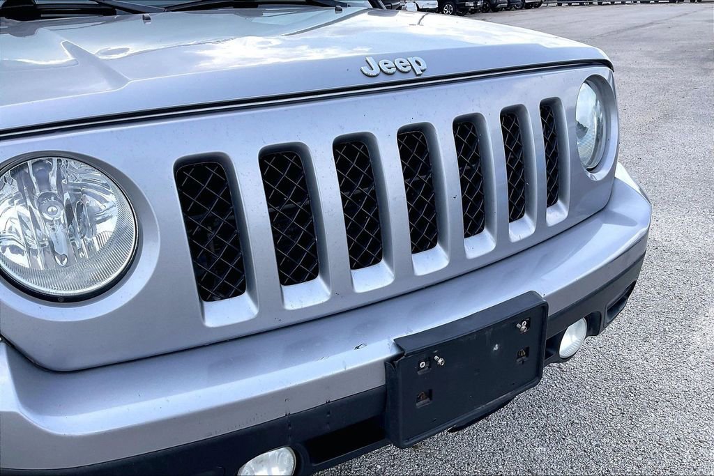 Used 2016 Jeep Patriot Sport FWD image 32