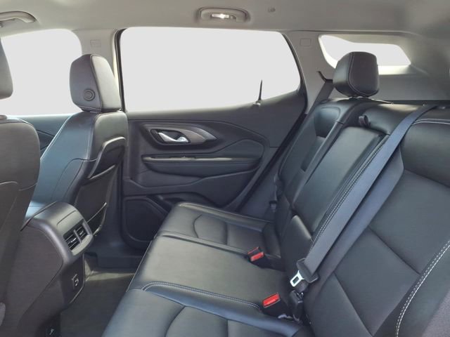Used 2024 GMC Terrain SLT image 9