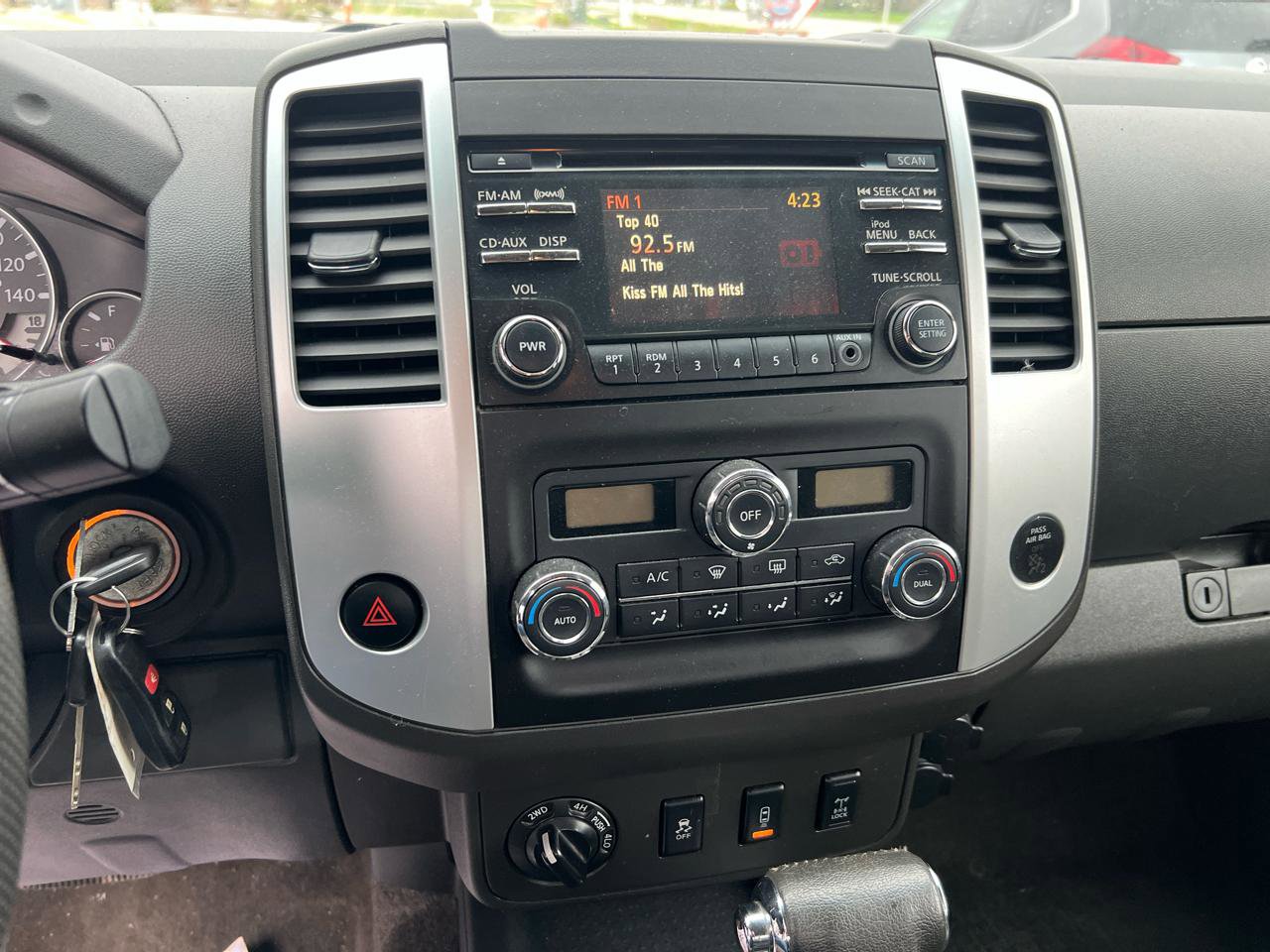 Used 2013 Nissan Frontier PRO-4X image 14