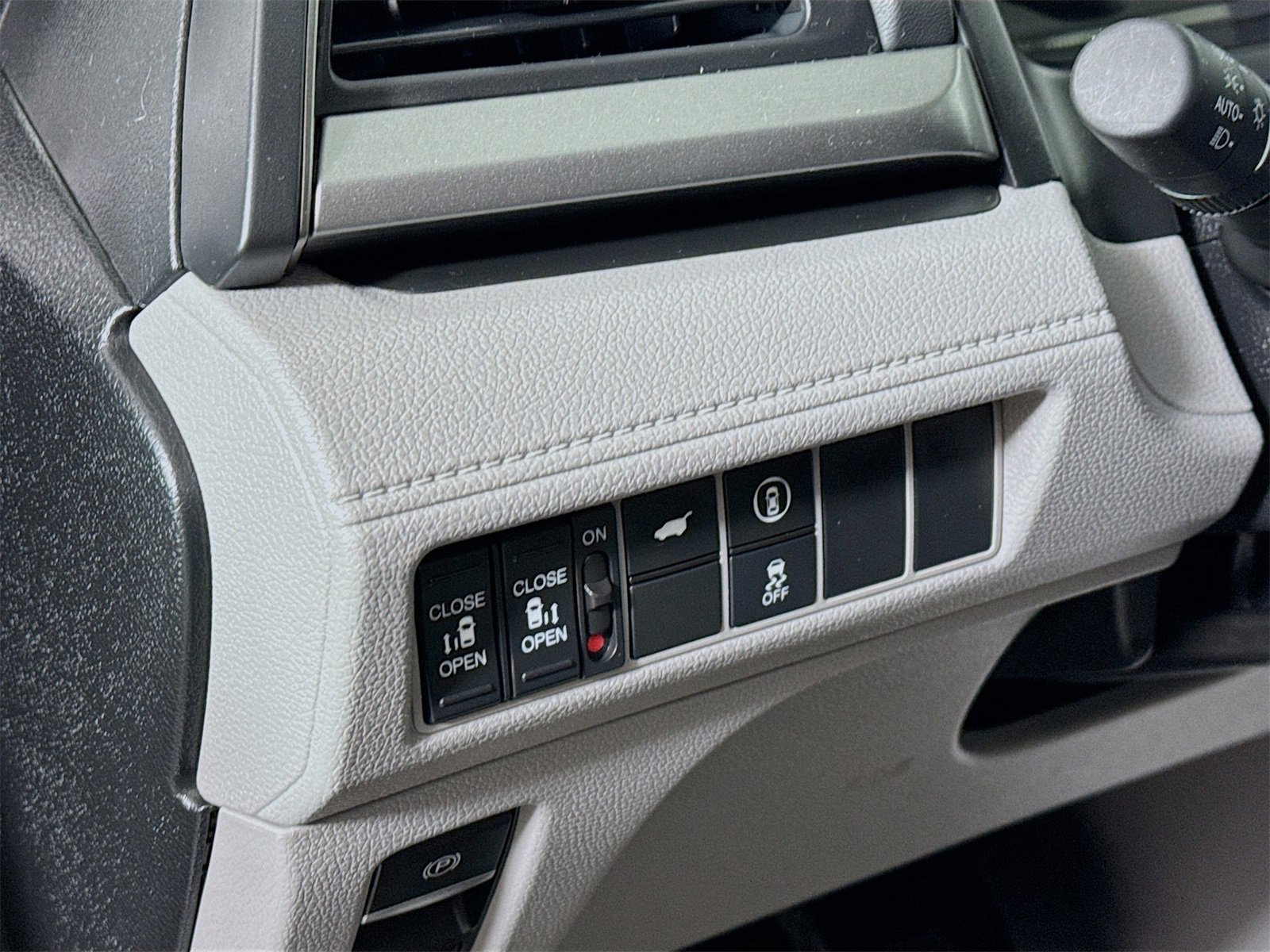 Used 2024 Honda Odyssey EX-L image 8