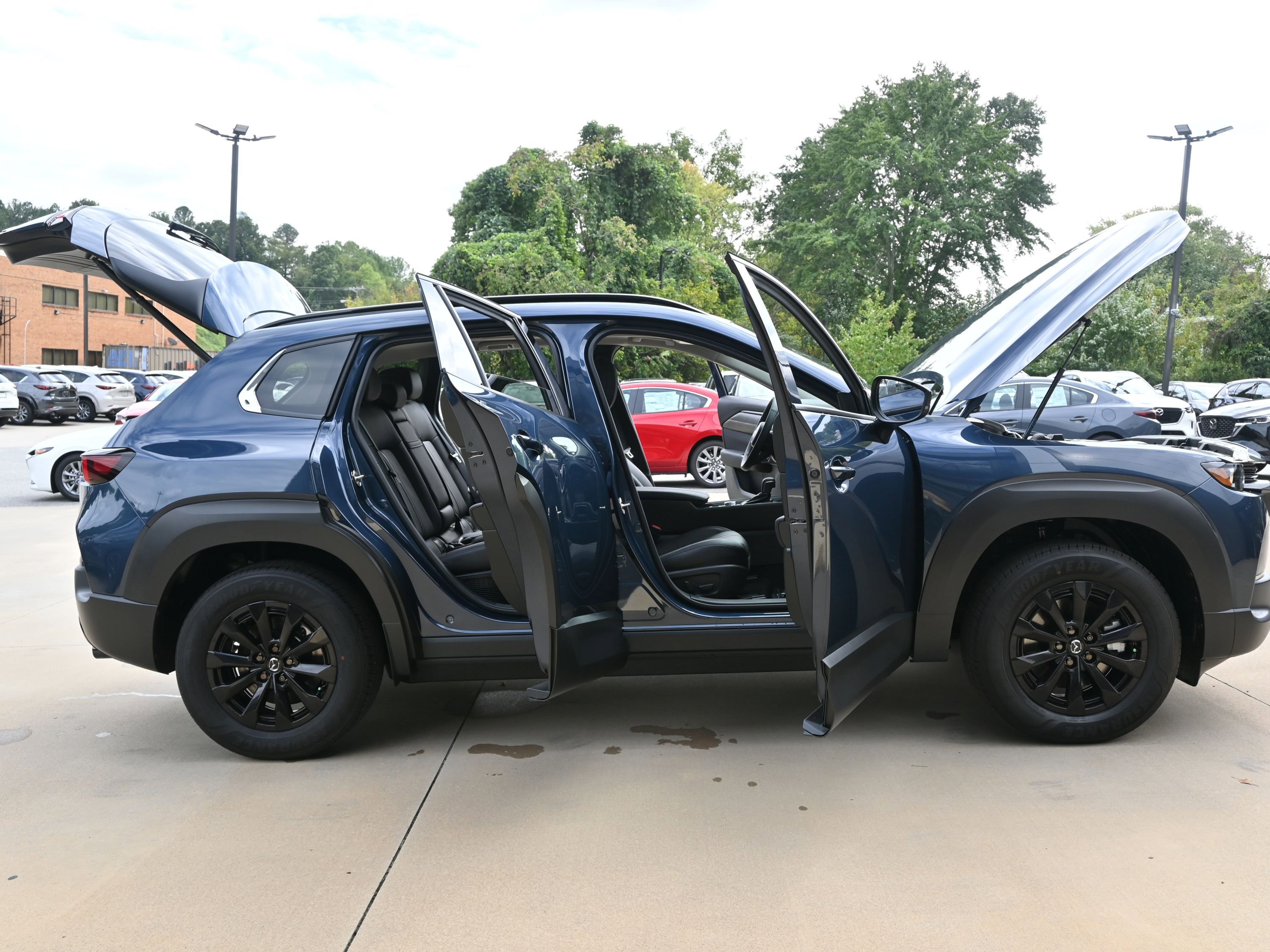 New 2026 MAZDA CX-50 AWD 2.5 Hybrid w/ Premium Pkg image 13