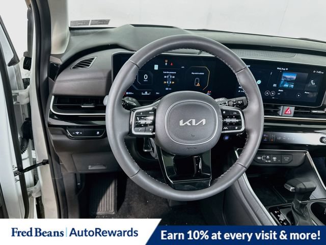 New 2025 Kia Carnival SX Prestige FWD image 18