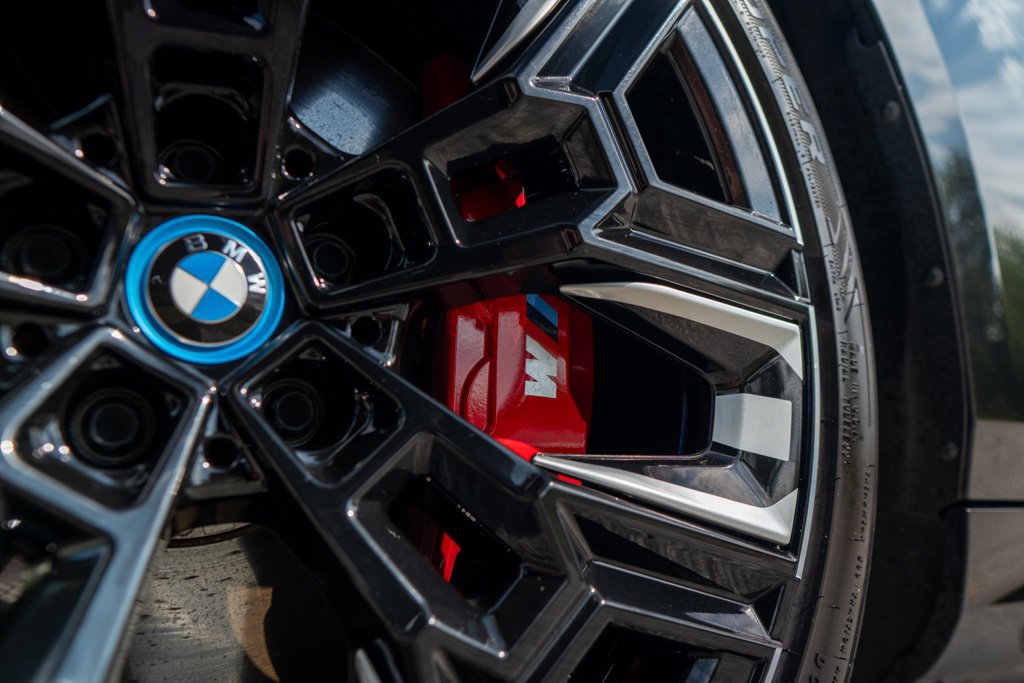 Certified 2024 BMW i5 M60 w/ Premium Package AWD/4WD image 9