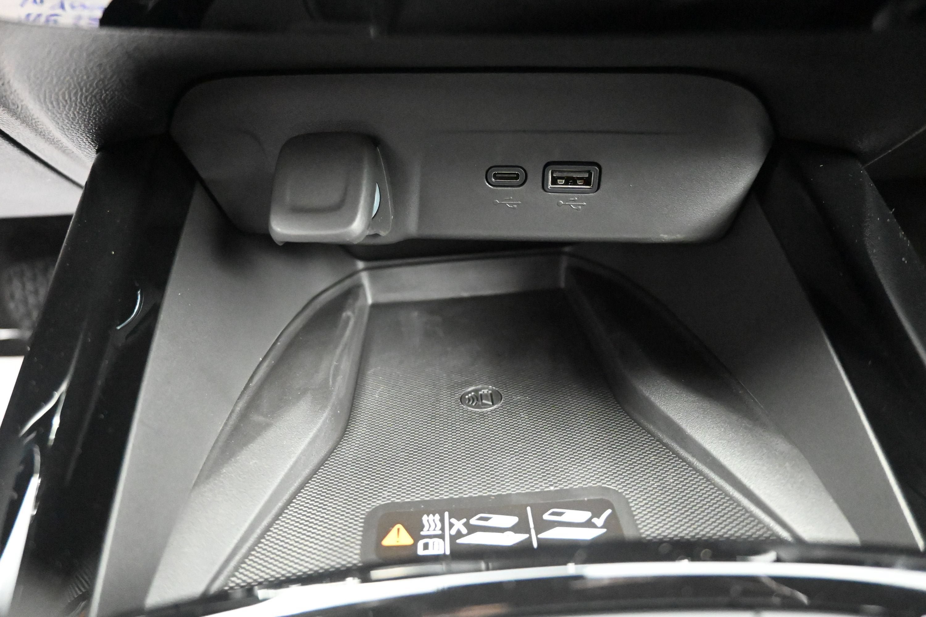New 2026 Chevrolet Trax RS w/ Sunroof Package FWD image 21