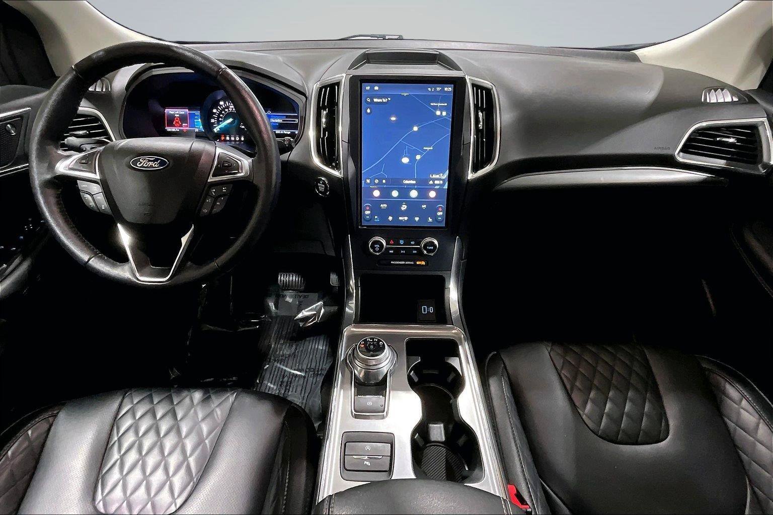 Used 2023 Ford Edge Titanium w/ Equipment Group 301A AWD/4WD image 17