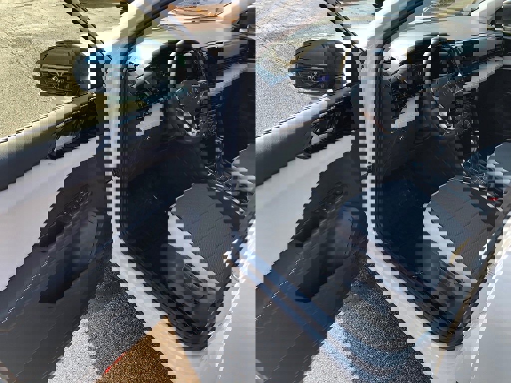 New 2025 Volkswagen Taos S image 11