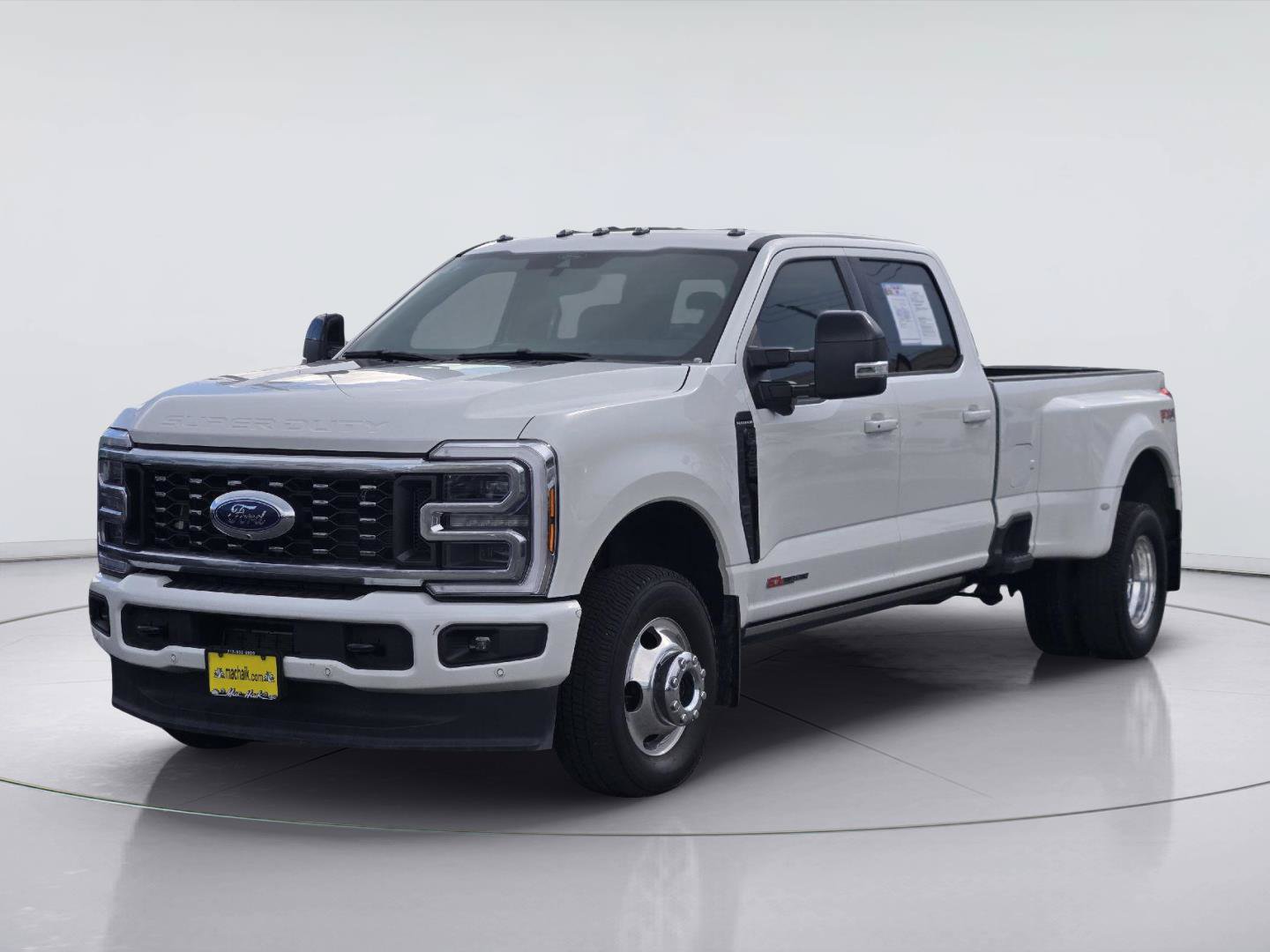 Certified 2025 Ford F350 Platinum w/ FX4 Off-Road Package AWD/4WD image 1