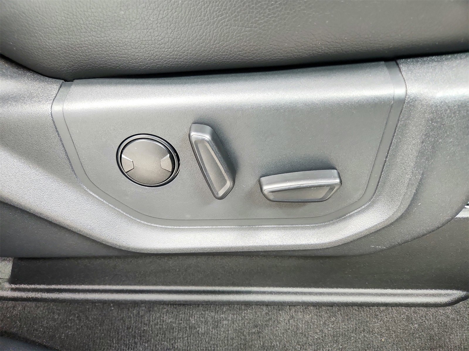 Used 2022 Ford F250 Lariat w/ Lariat Ultimate Package image 41