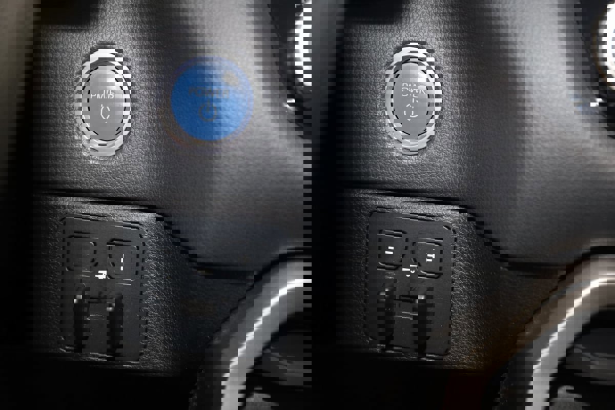 Used 2023 Toyota Tundra Limited image 28