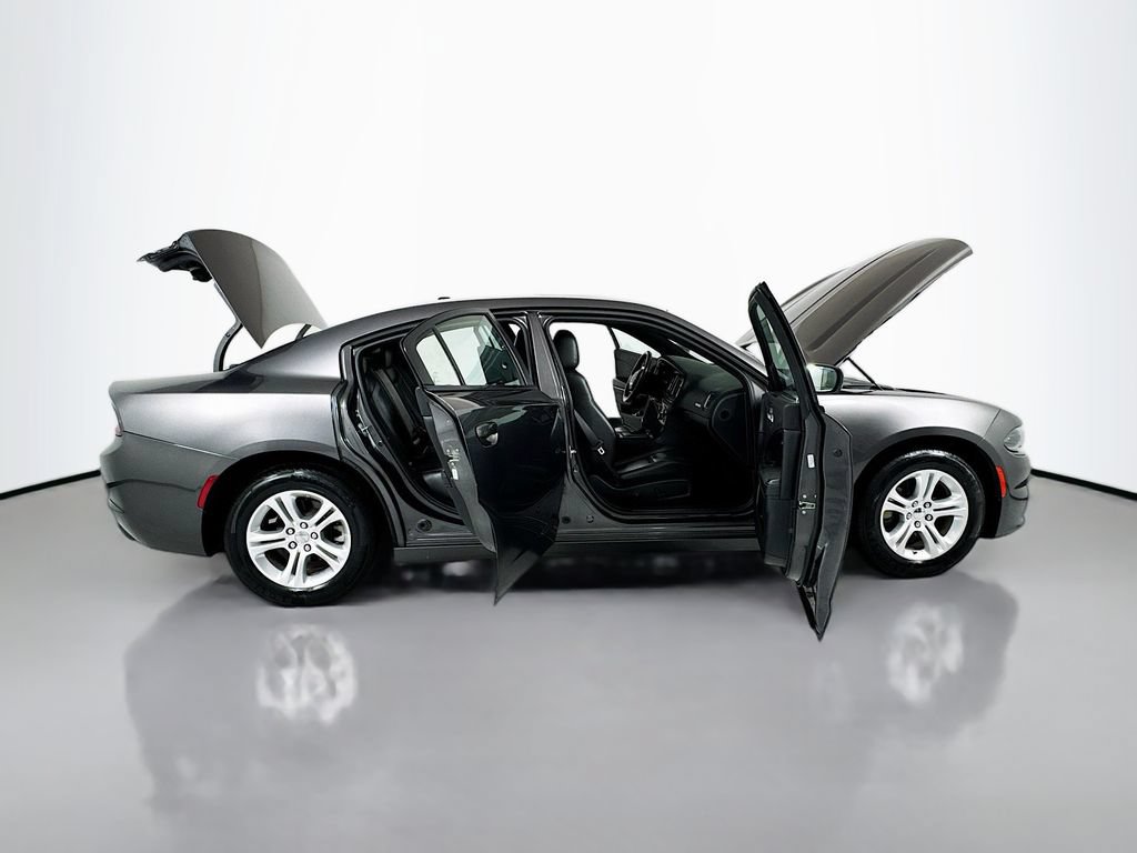 Used 2022 Dodge Charger SXT w/ Leather Interior Group RWD image 23