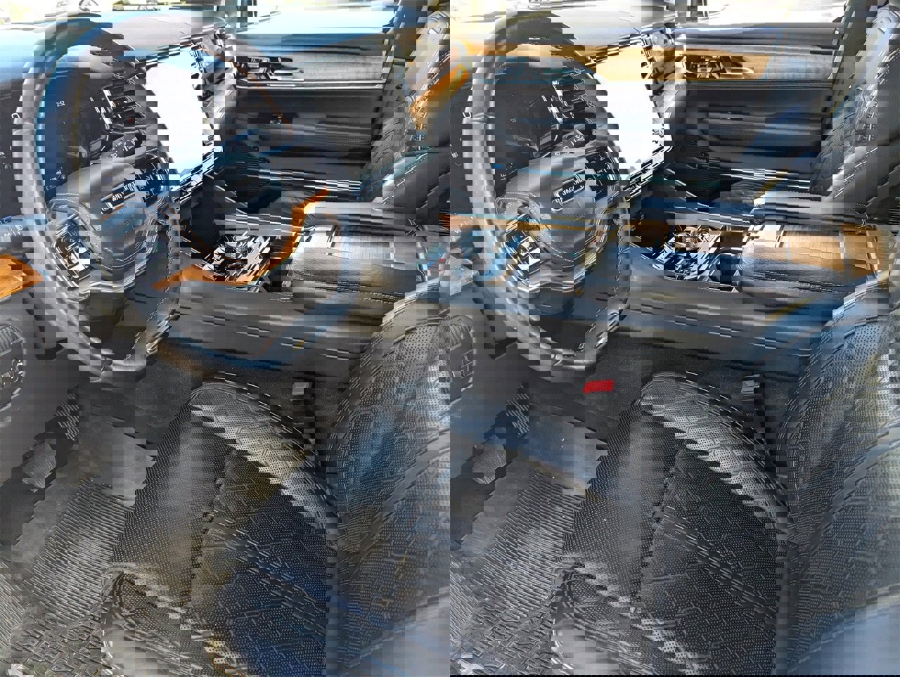 Used 2024 Jeep Grand Wagoneer L Series III image 28