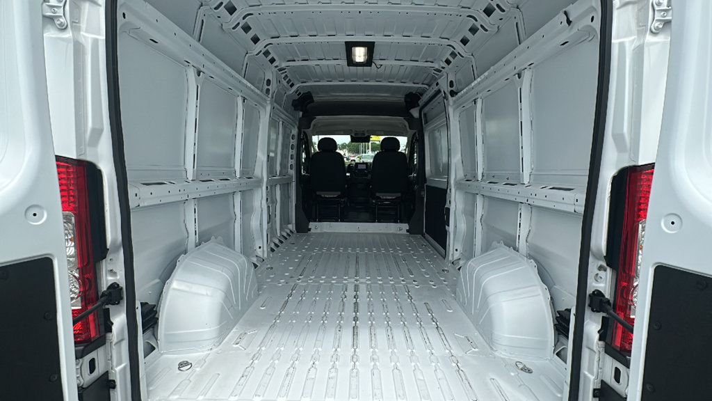 Used 2026 RAM ProMaster 2500 w/ Convenience Group FWD image 34