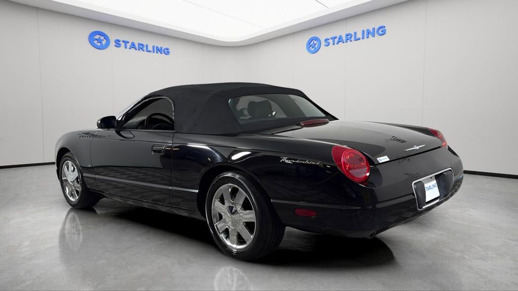 Used 2003 Ford Thunderbird image 38