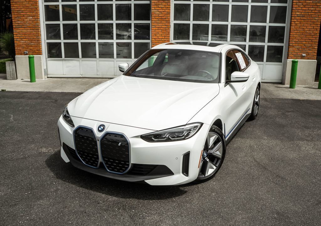 Used 2023 BMW i4 eDrive35 w/ Premium Package RWD image 2