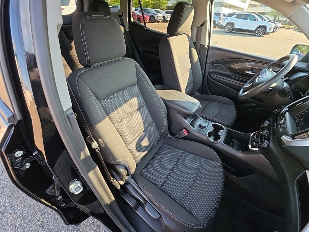 Used 2023 GMC Terrain SLE w/ Driver Convenience Package AWD/4WD image 29