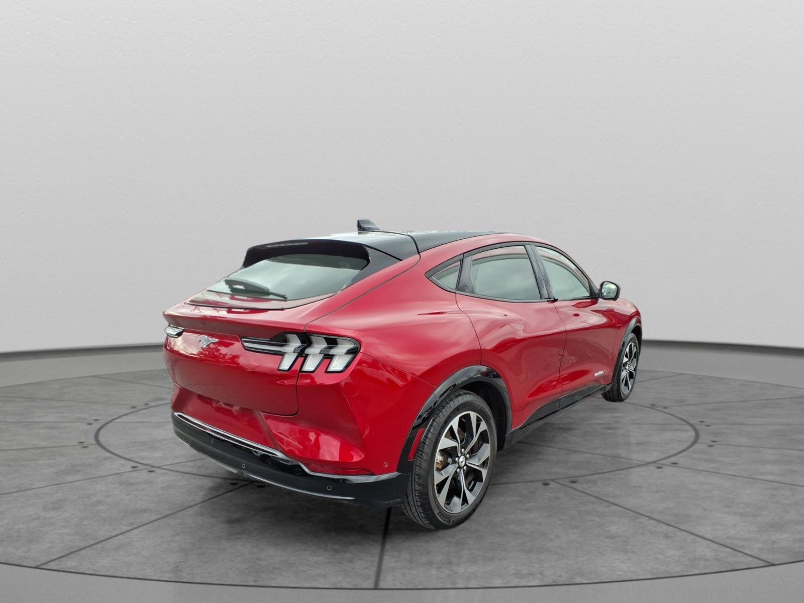 Used 2021 Ford Mustang Mach-E Premium image 4