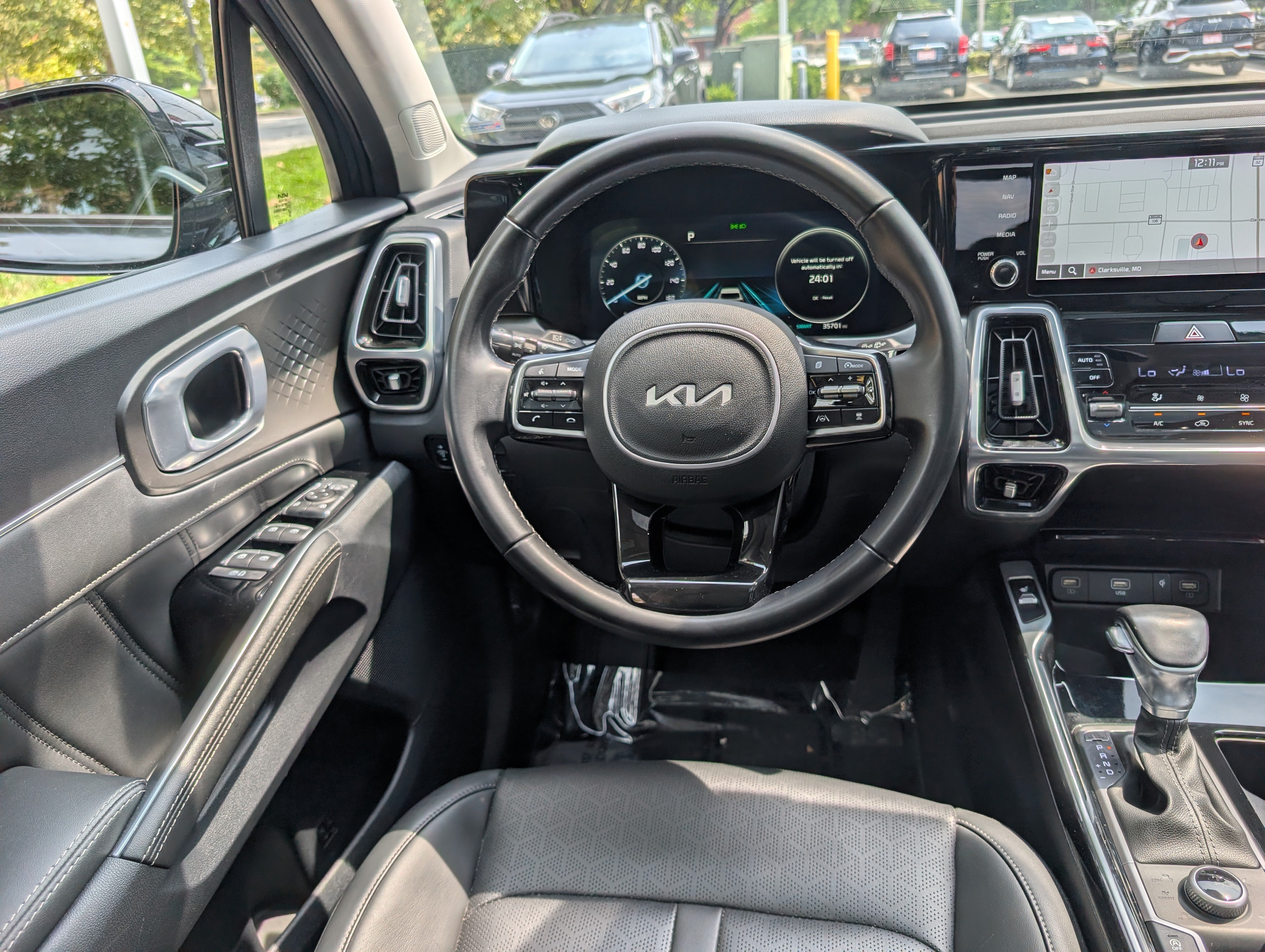 Used 2023 Kia Sorento SX AWD/4WD image 19