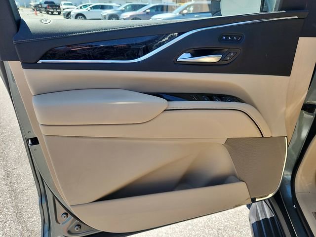 Certified 2024 Cadillac Escalade Premium Luxury w/ LPO, Floor Liner Package AWD/4WD image 12