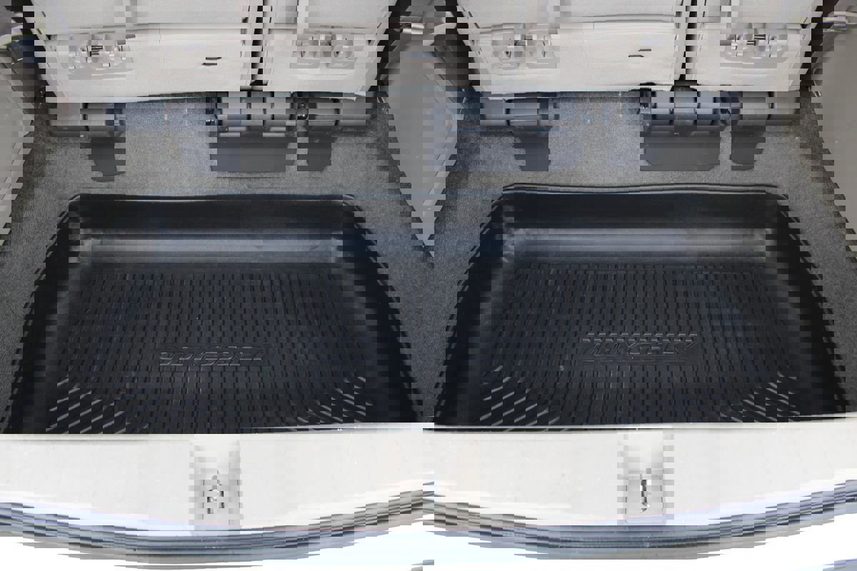 Used 2015 Honda Odyssey Touring Elite image 36