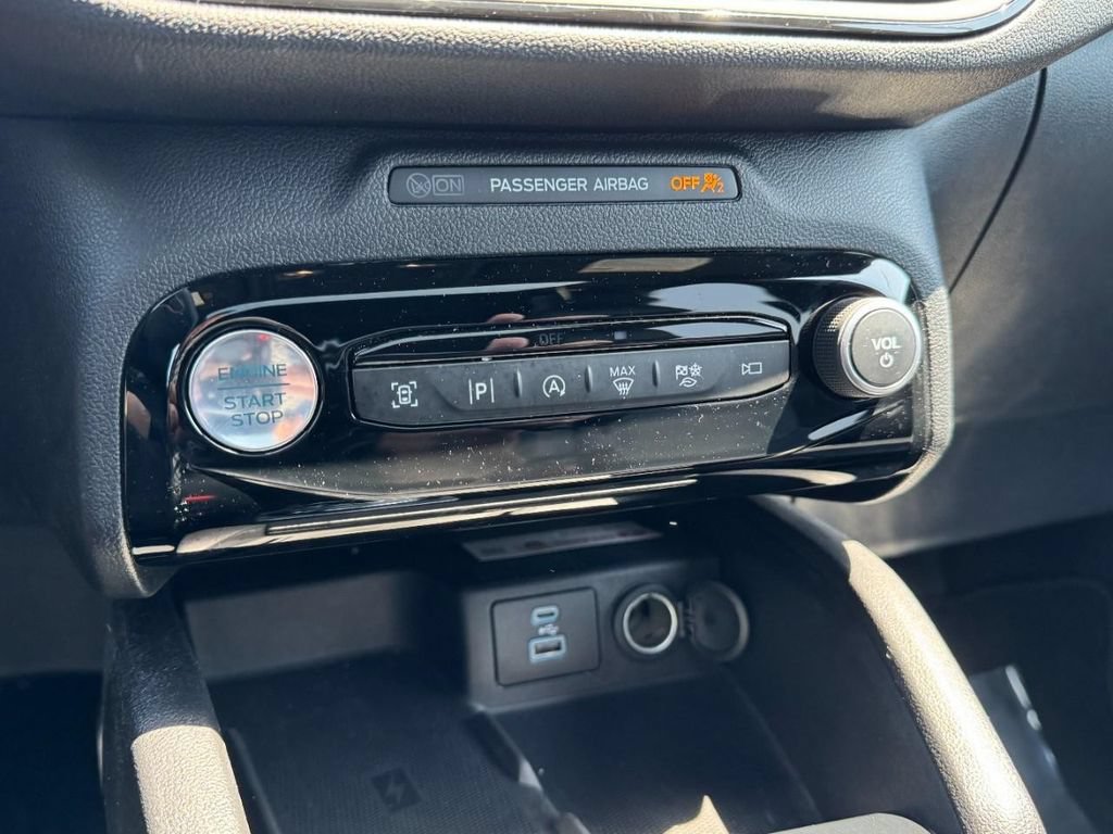 Used 2023 Ford Escape ST-Line Elite w/ Premium Technology Package AWD/4WD image 19