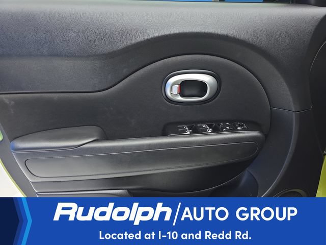 Used 2017 Kia Soul FWD image 10