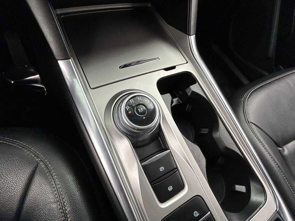 Used 2020 Ford Explorer XLT w/ Equipment Group 202A image 26