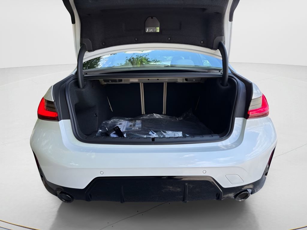 New 2026 BMW 330i Sedan w/ M Sport Package RWD image 21