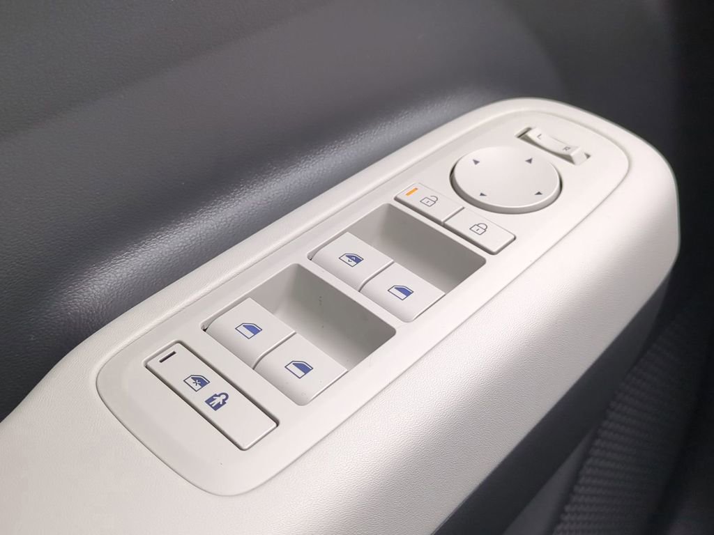 New 2026 Hyundai Santa Fe SE image 29