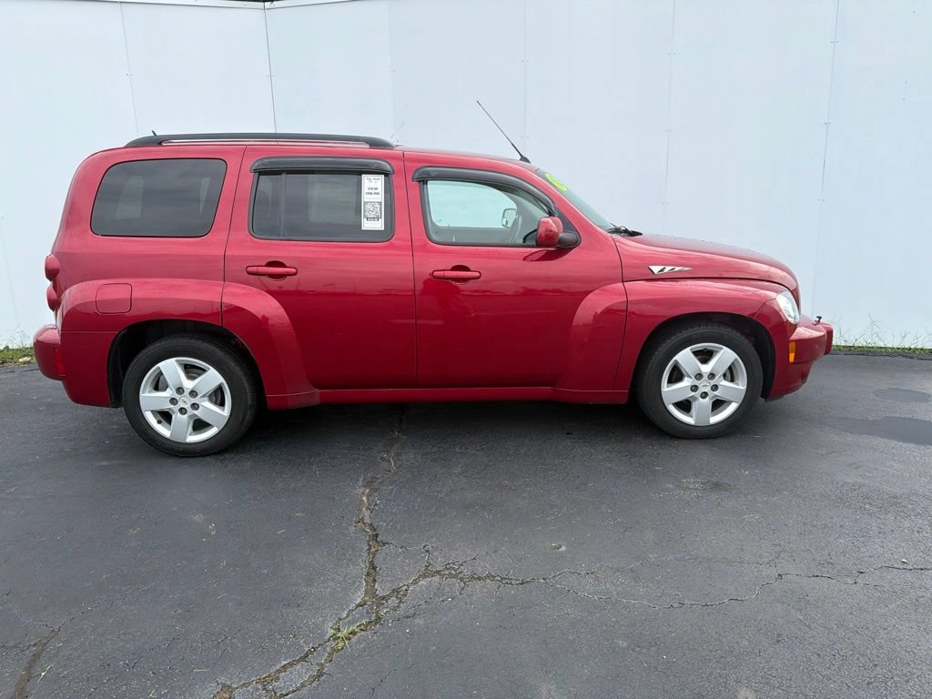 Used 2010 Chevrolet HHR LT w/ My Link Package FWD image 2