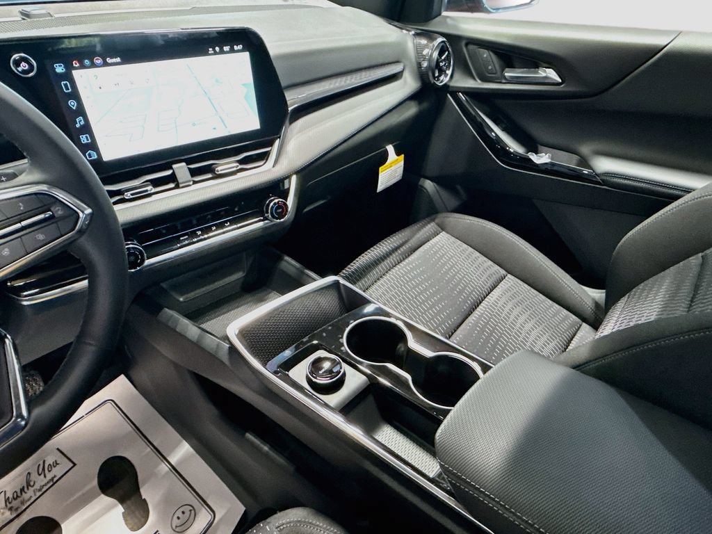 New 2027 Chevrolet Equinox LT w/ Safety and Technology Package FWD image 17