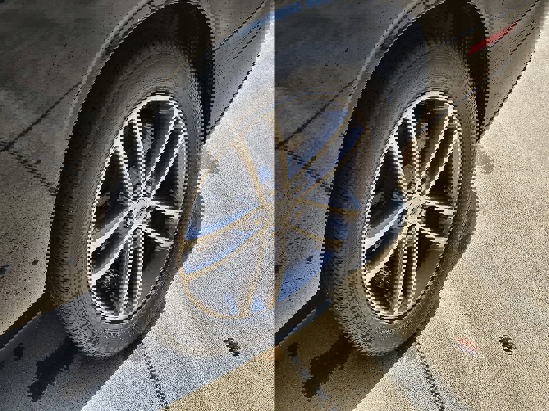 Used 2019 Dodge Challenger SXT image 10