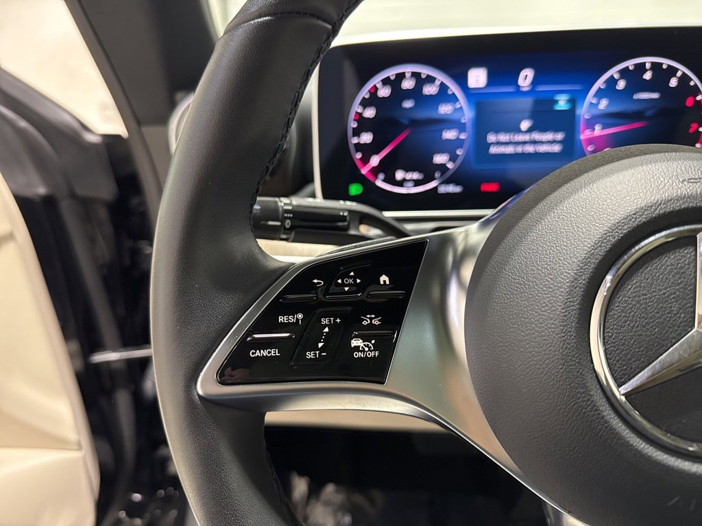 Used 2025 Mercedes-Benz CLE 300 4MATIC Coupe image 26