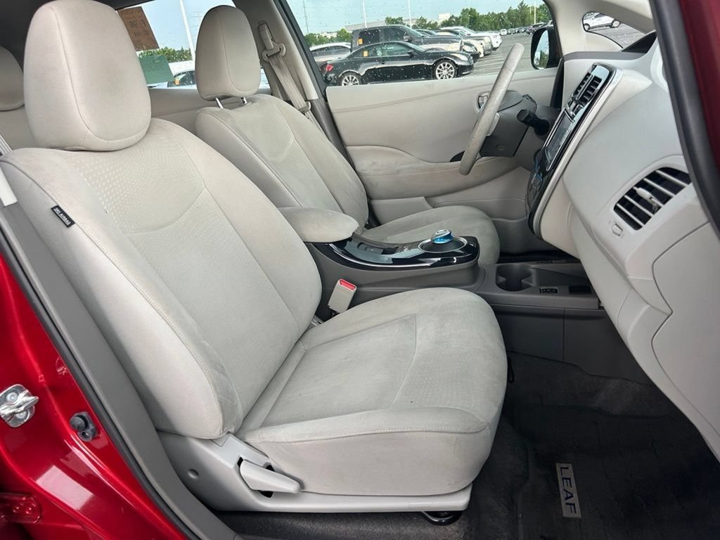 Used 2012 Nissan Leaf SL FWD image 12