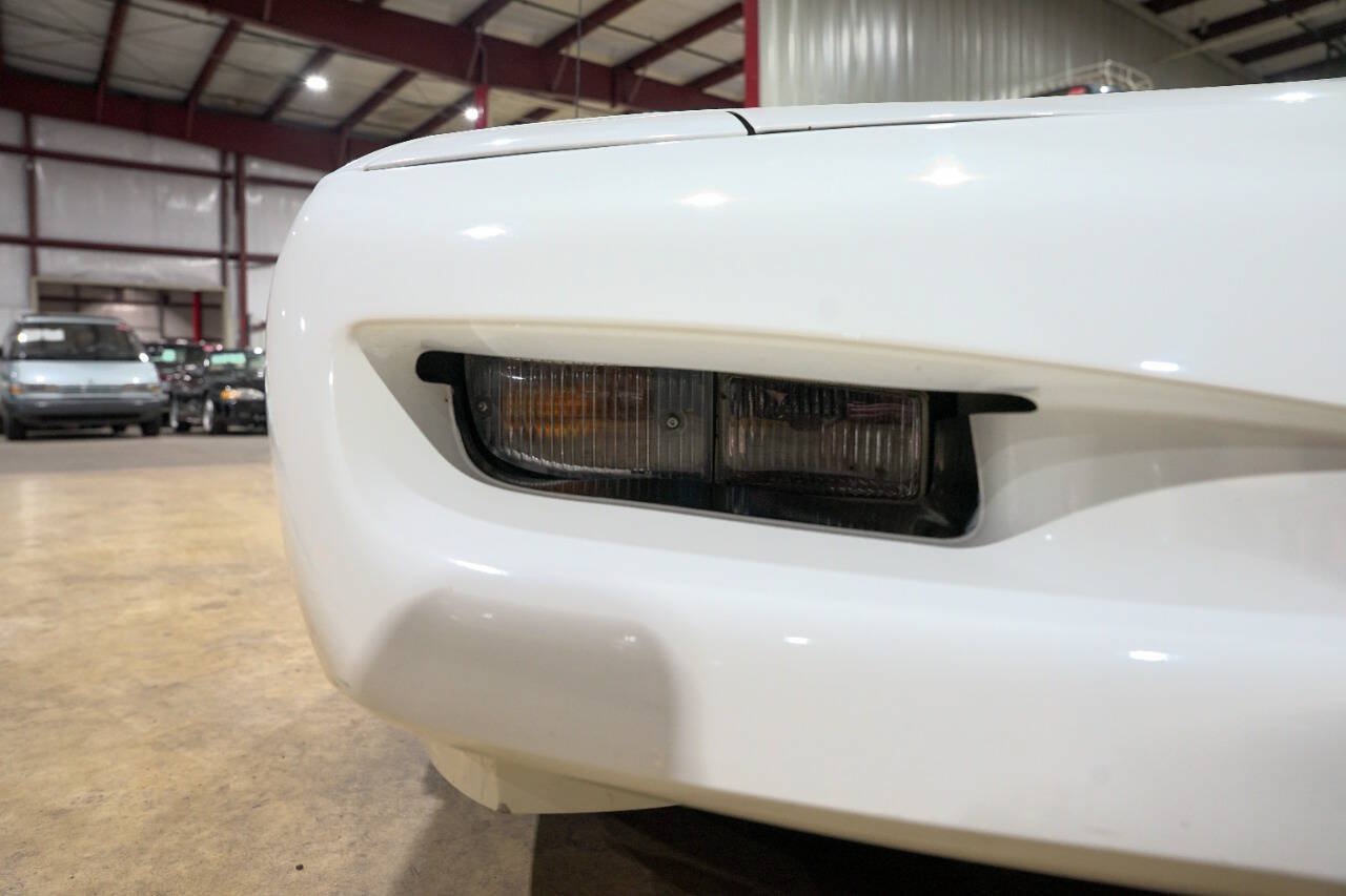Used 1992 Pontiac Firebird Formula RWD image 35