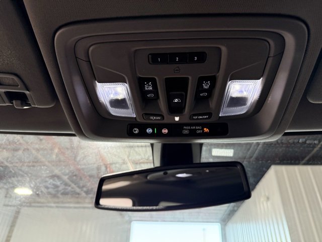 Used 2021 Chevrolet Silverado 1500 LTZ w/ Z71 Off-Road Package image 24