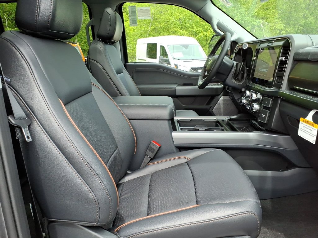 New 2026 Ford F350 Lariat w/ Black Appearance Package AWD/4WD image 13