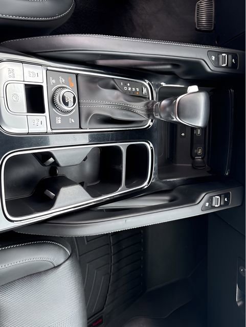 Used 2022 Kia Telluride EX w/ EX Premium Package image 24