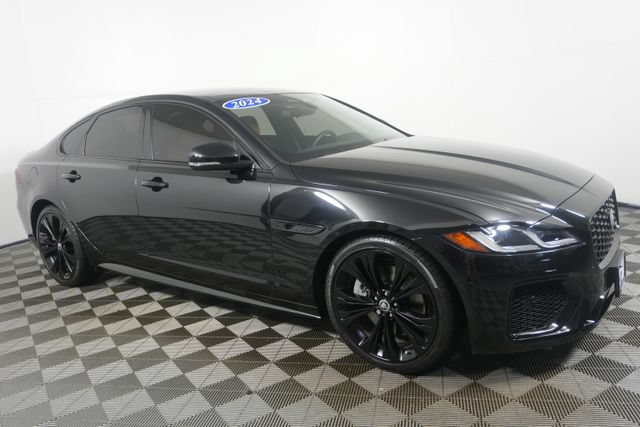 Used 2024 Jaguar XF R-Dynamic SE AWD/4WD image 1